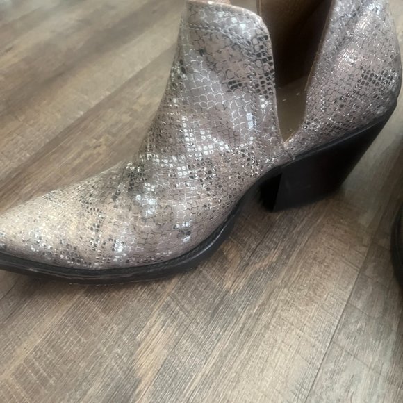 Bootie - Picture 2 of 6